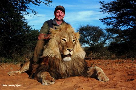 African lion hunting safari packages South Africa with the experts