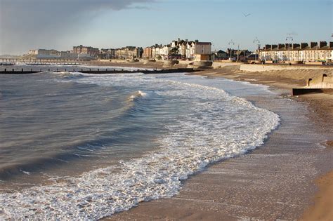 Lowestoft beach in winter sun | John | Flickr