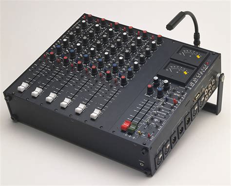 CS106+1 Professional Audio Mixer