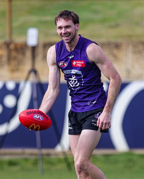 Fremantle Dockers on Twitter: "Welcome back Joel 😄 #foreverfreo https://t.co/K8vmkGkw94" / Twitter