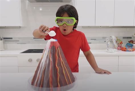 8 Fun and Easy Kids Science Experiments To Try At Home