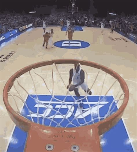 Zion Duke Dunk GIF - ZionDuke Dunk BasketBall - Discover & Share GIFs