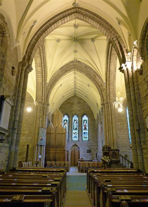 Don't underestimate Dornoch Cathedral - A Bit About Britain