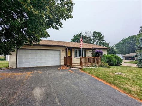 412 E 14th St, Pecatonica, IL 61063 | Zillow