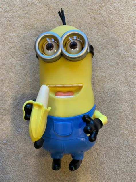 DESPICABLE ME MINIONS Talking Kevin With Banana Figure By Thinkway Toys ...