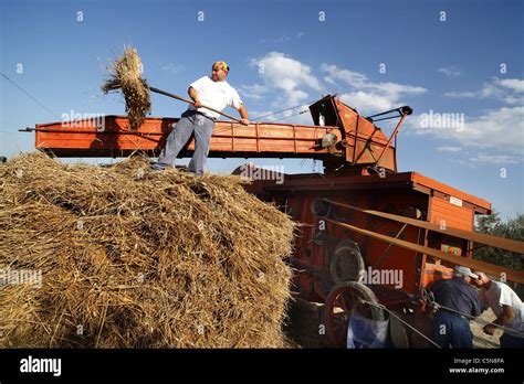 Thresher machine hi-res stock photography and images - Alamy