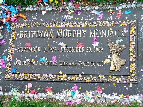 brittany murphy grave - Celebrities who died young Photo (40716195) - Fanpop