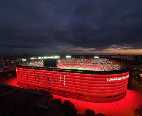 RAMÓN SÁNCHEZ-PIZJUÁN STADIUM TOUR (SEVILLA FC)