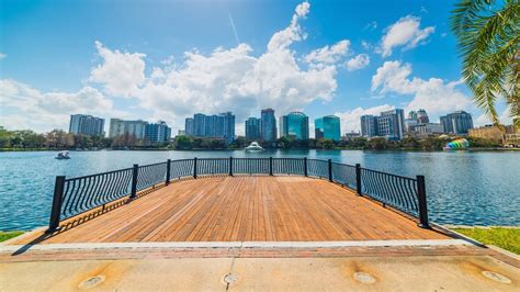 Lake Eola Park: Everything to Do for First-Time Visitors - Villakey