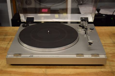 JVC Turntable - Model: L-A21 | Vintage Audio Exchange