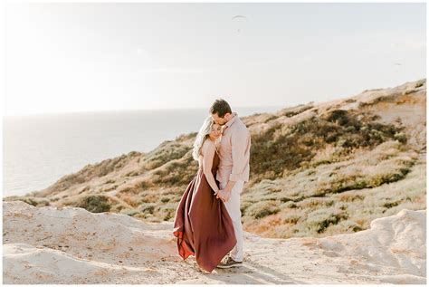 Torrey Pines Gliderport Couples Session - Bree + Stephen