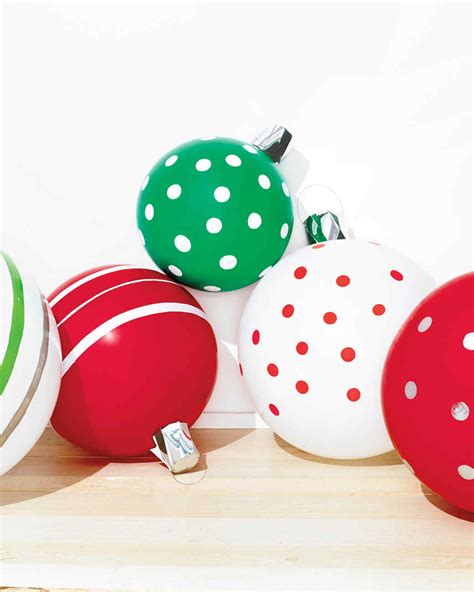 Christmas Ornament Balloons | Martha Stewart