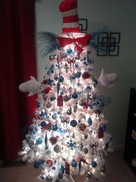 Cat In The Hat Christmas Decorations - Christmas Images 2021