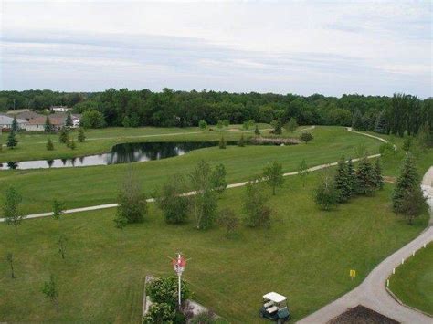 Carman Golf Club | Travel Manitoba