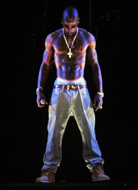 Tupac Hologram Surprises Fans - Good World News