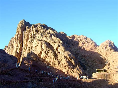 Mount Sinai Mountain Information