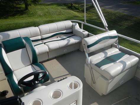 Pontoon Boat Seating