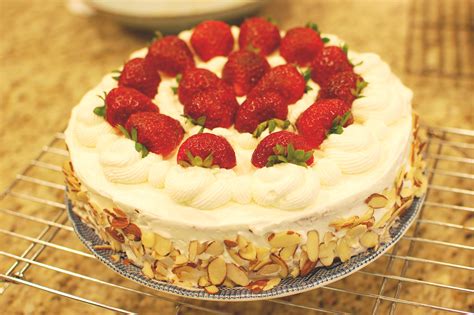 Japanese Strawberry Cake (a.k.a. Chinese Birthday Cake) — The 350 Degree Oven