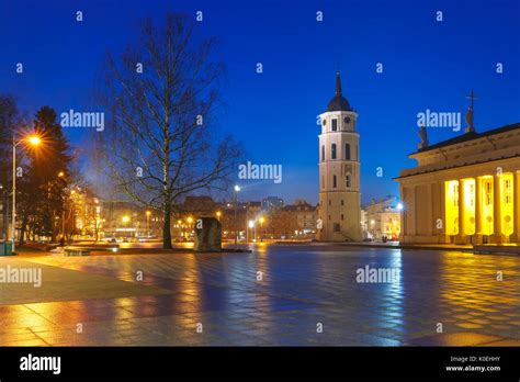 Cathedral Square in the evening, Vilnius Stock Photo - Alamy