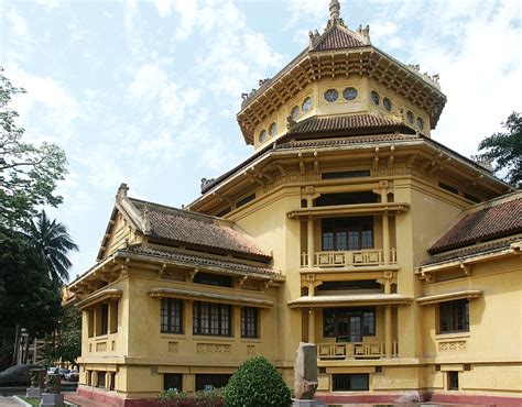 The National Museum of Vietnamese History | Vietnam Travel Guide