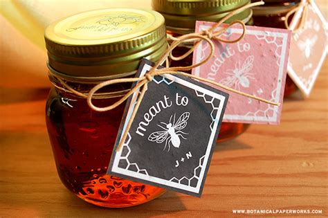 {free printables} Rustic Honey Wedding Favors - Botanical PaperWorks