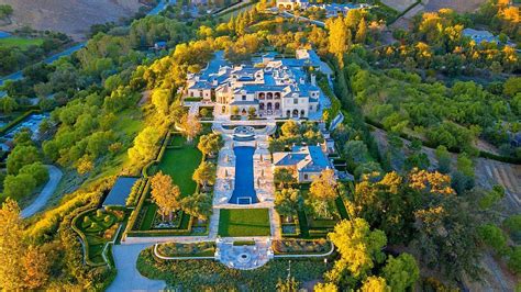 Inside a Jaw-dropping Billionaire $85,000,000 Mega Mansion in Southern ...