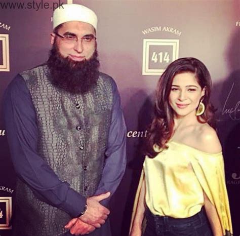 Junaid Jamshed With Ayesha Omer