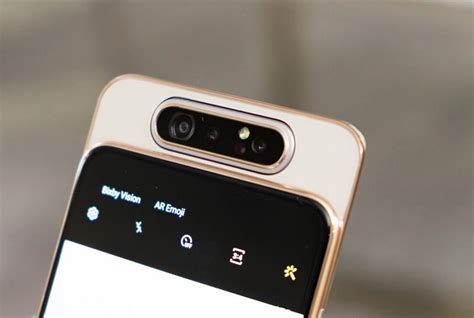 Samsung Galaxy A80: Camera trượt xoay độc lạ, màn hình tràn viền