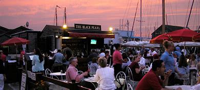 The Black Pearl Restaurant - A Newport institution with chowder to die for!