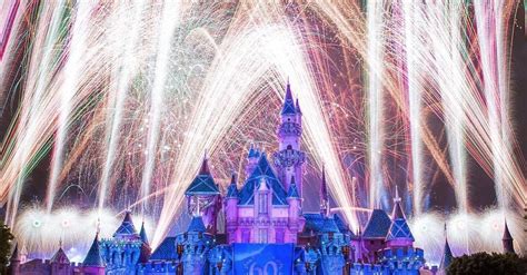 Disneyland Fireworks Photos | POPSUGAR Smart Living