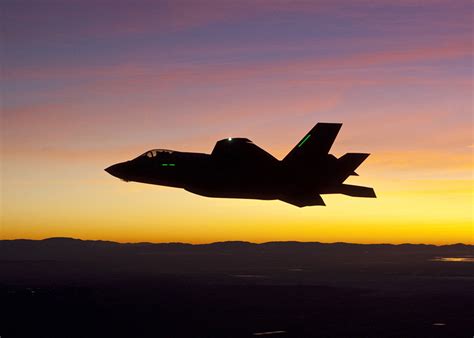 F-35 fighters at Luke Air Force Base could bring jobs, investment to area – Cronkite News