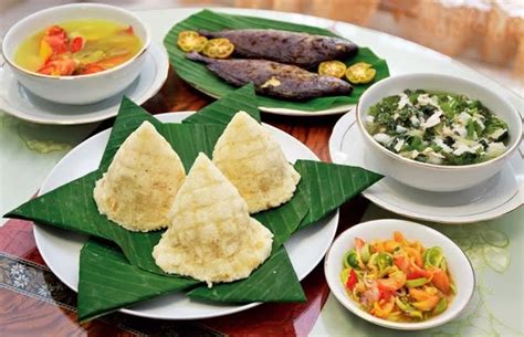 IMAKAB MAKASSAR: MAKANAN TRADISIONAL BUTON “KASUAMI/KASOAMI”