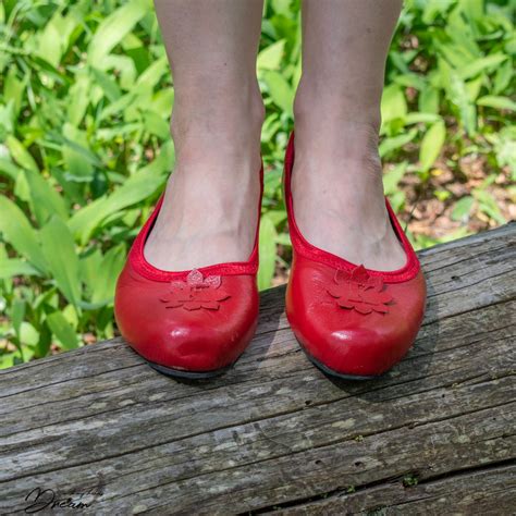 Making red leather ballet flats > with my hands - Dream