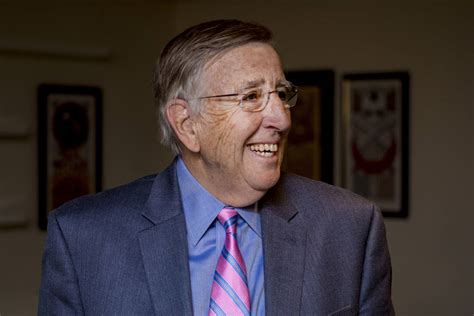 Brent Musburger agrees to 3-year deal to be Raiders’ radio voice | Raiders News | Sports