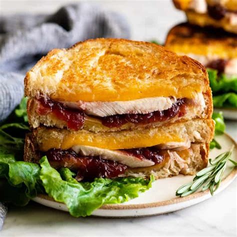 Turkey Cranberry Sandwich - JoyFoodSunshine