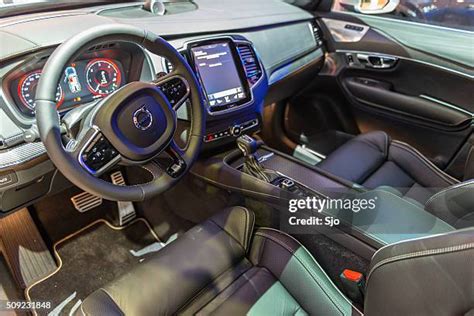 196 Luxury Crossover Suv Interior Stock Photos, High-Res Pictures, and ...