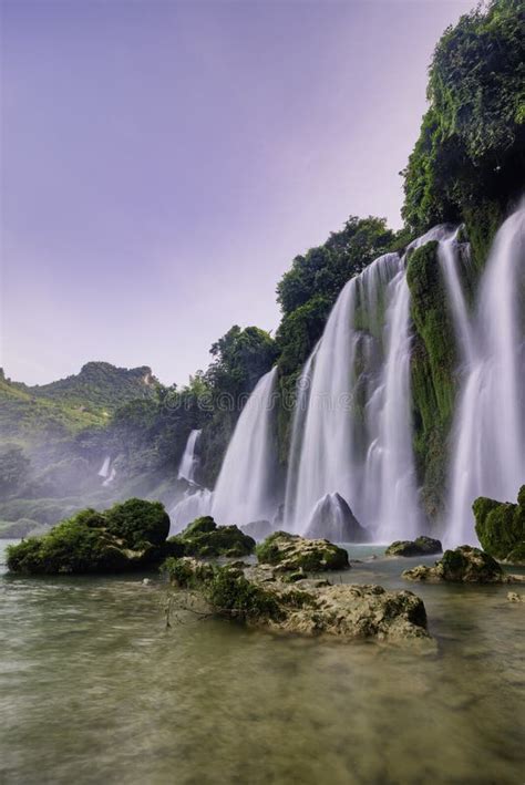 Ban Gioc - Detian Waterfall in Cao Bang, Vietnam Stock Image - Image of water, jungle: 227677317