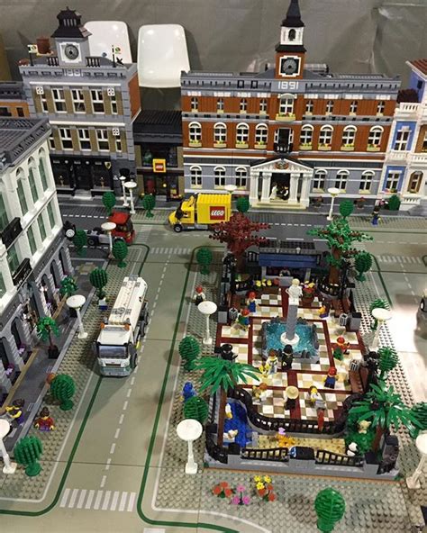 LEGO City layout with park and monument | Lions Gate Models | Lego city ...