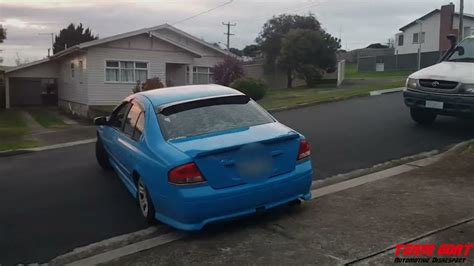 XR6 Turbo Falcon Burnout - YouTube