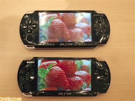 PSP-3000 Vs. PSP-2000 Screen Comparison - SlashGear