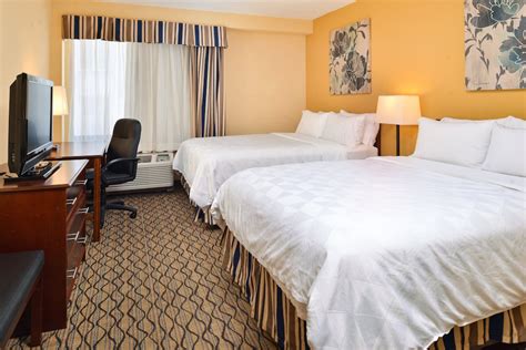 Holiday Inn & Suites Chicago - Downtown, an IHG Hotel Chicago, Illinois, US - Reservations.com