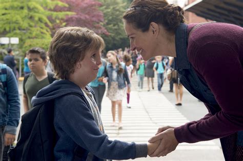 First look trailer for Wonder starring Julia Roberts, Owen Wilson & Jacob Tremblay - HeyUGuys