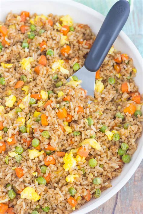 Easy Fried Rice Recipe (Classic Vegetable Fried Rice!) - Pumpkin 'N Spice