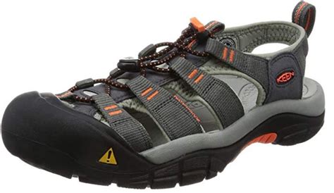 8 BEST Water Shoes For Hiking In 2020 + Buyer’s Guide