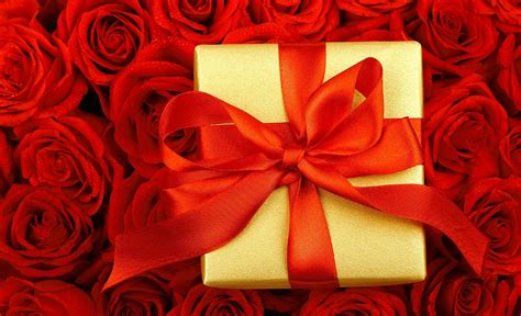 Top 10 Most Unique Valentine's Day Gifts For Her