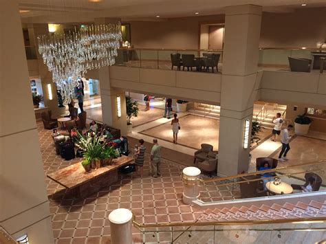 REVIEW: Hilton, Los Angeles Airport - Miles from Blighty