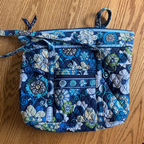 Vera Bradley Blue Floral Bag. Great condition. | Bags, Floral bags, Vera bradley