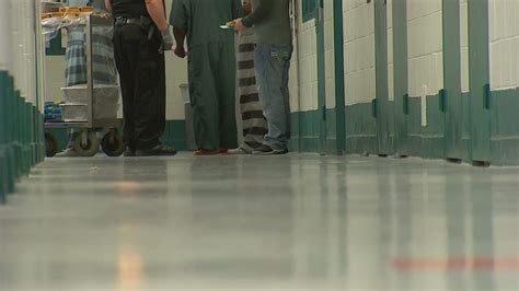 Tarrant County Jail discusses overcrowding plan | wfaa.com