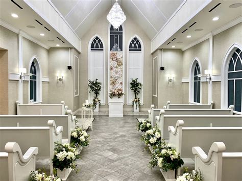 Las Vegas Wedding Chapels // JAU