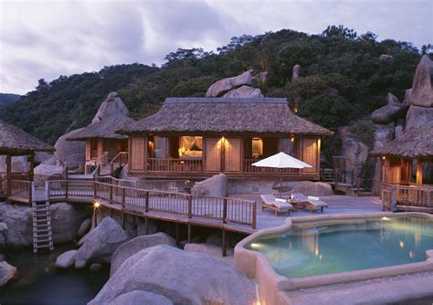 Top resorts for a romantic honeymoon in Vietnam #aromantichoneymooninvietnam #honeymooninvietnam ...